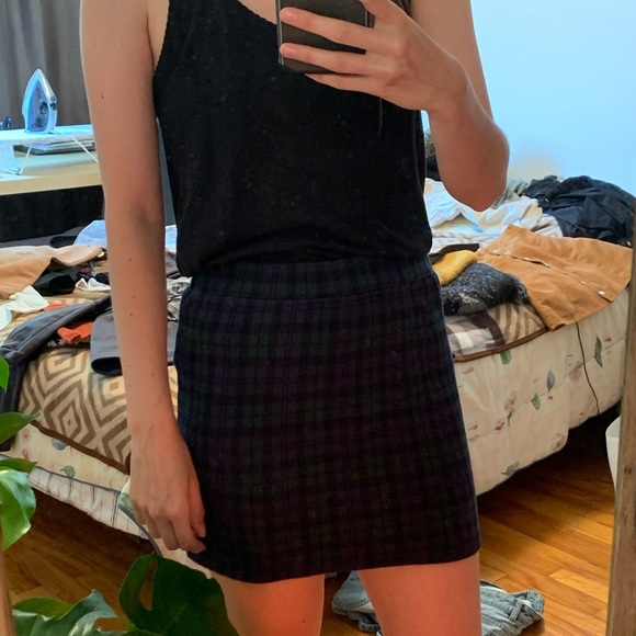 Check skirt from Simons - Picture 2 of 3
